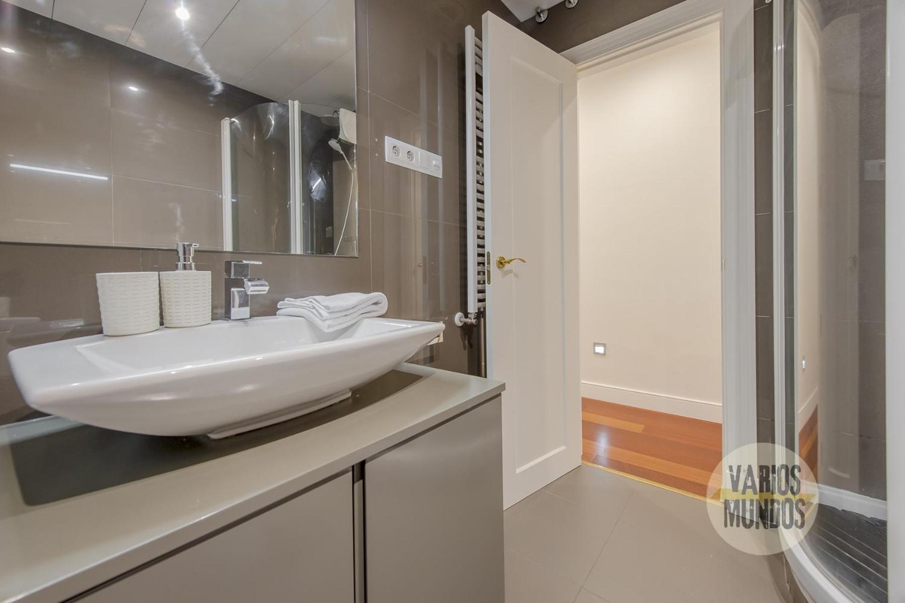 Premium Apt 10Pax En Plaza Espana-Gran Via Madrid Exteriör bild